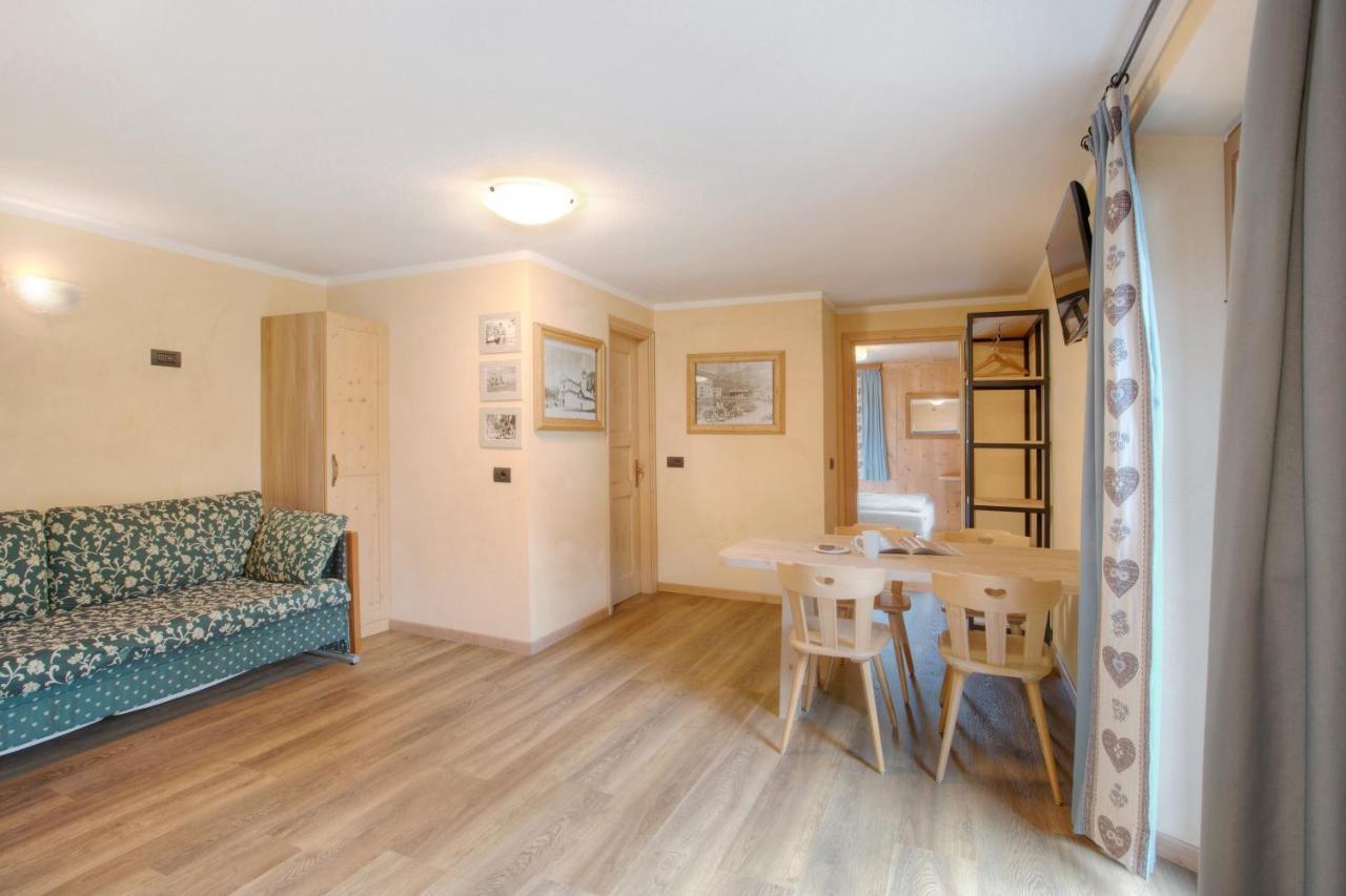Appartamento Nonna Engadina Chalet ليفينو المظهر الخارجي الصورة